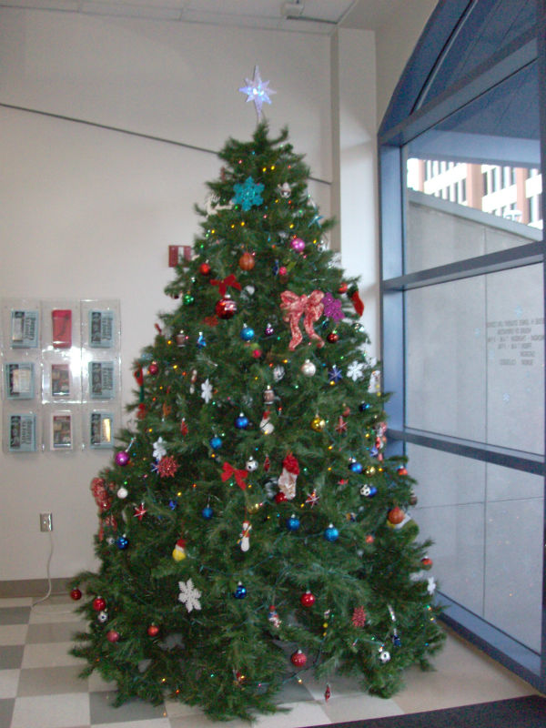 2012 Christmas Decorating Contest: Christmas Tree