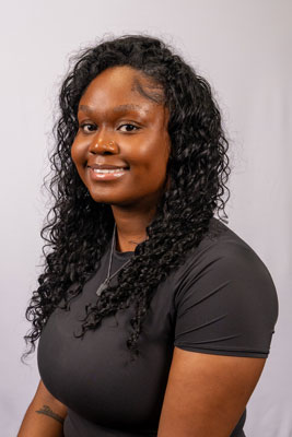 Rayanna Davis headshot